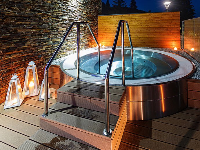 Vířivé nerezové vany a ochlazovací bazénky