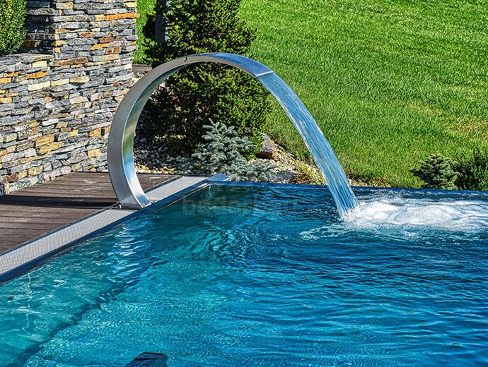 Vybavení nerezových bazénů