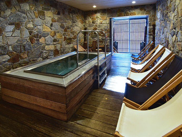 Ochlazovací bazény a Kneippův chodník