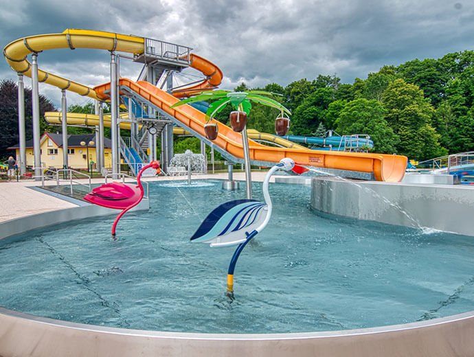 Vybavení a atrakce nerezových bazénů 