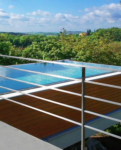 Privátní bazén s přelivem 2