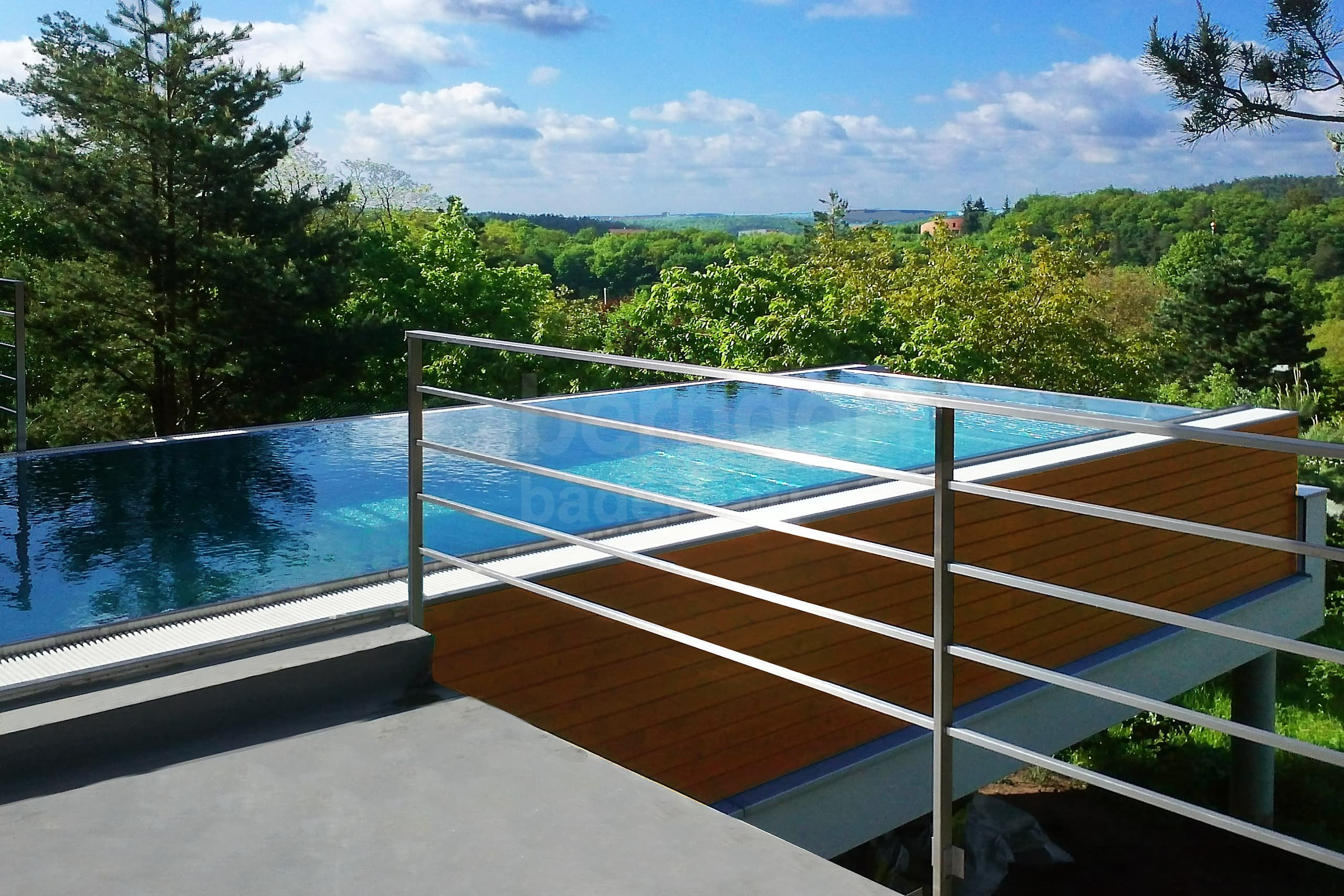 2a_LELEKOVICE_Privátní bazén s ²elivným ºlábkem.jpg