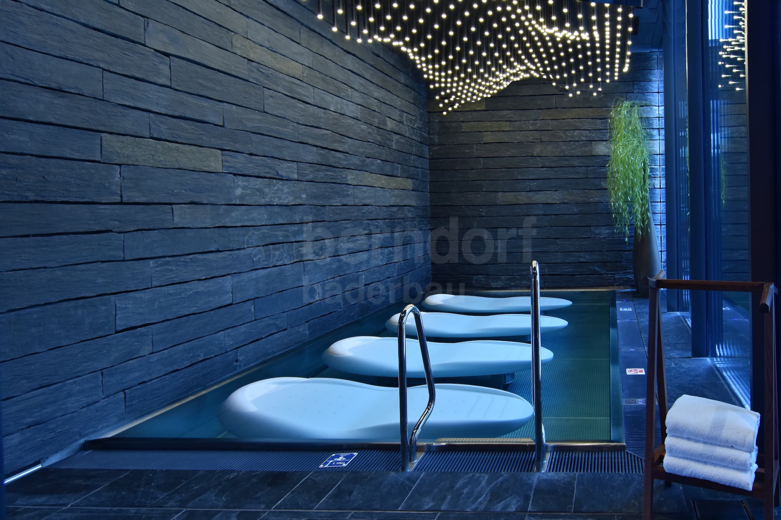 2c_Relaxační vnitřní bazén.jpg