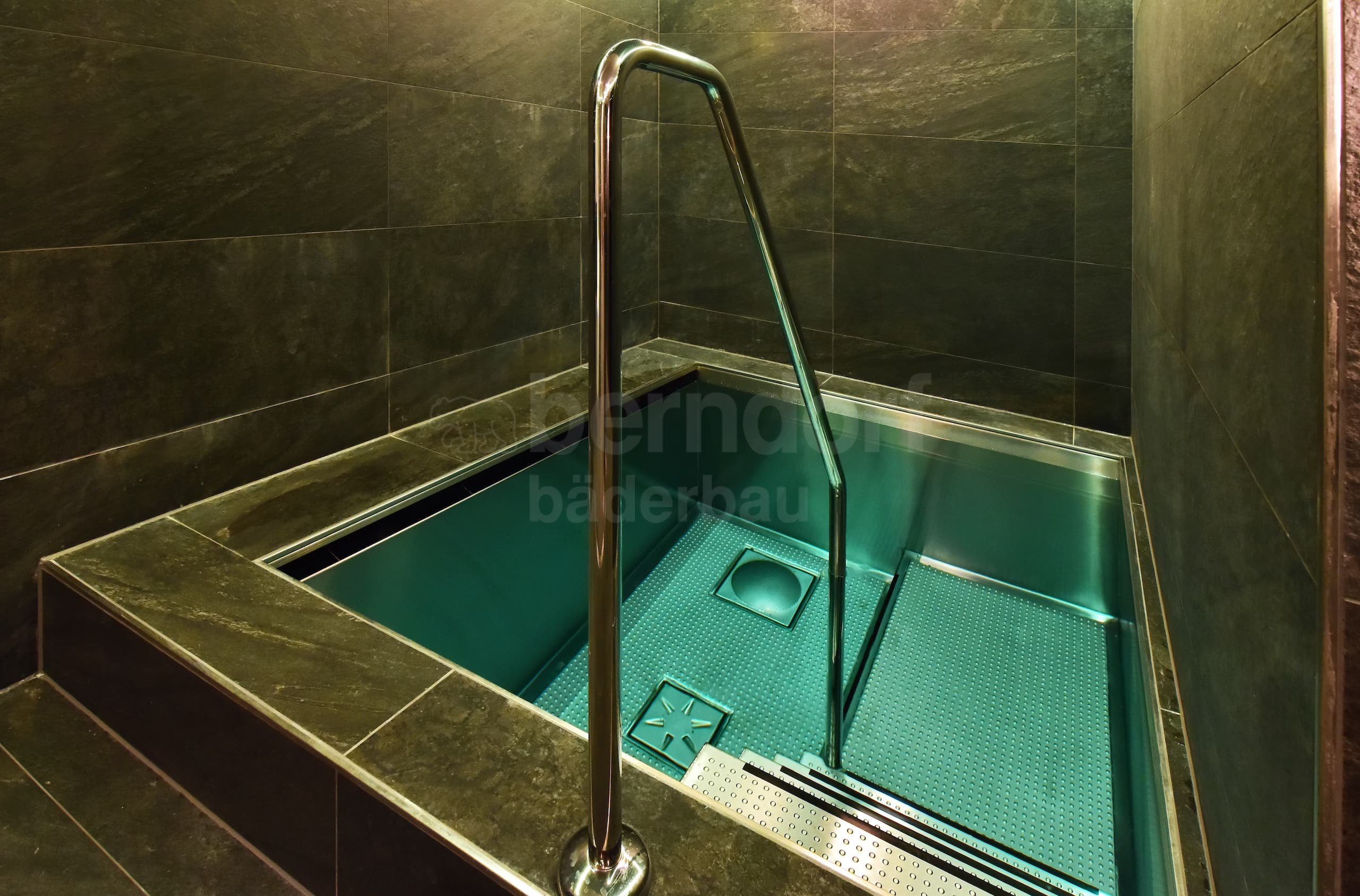 6f_ochlazovací bazének.jpg