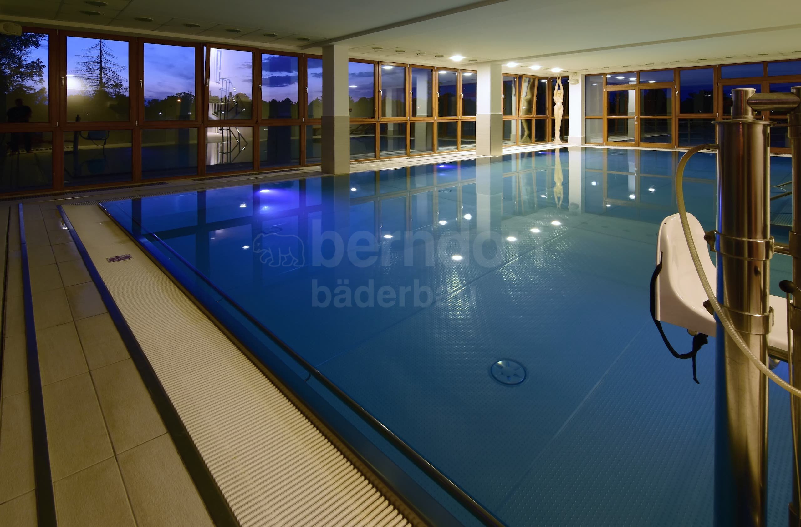 13c_Therapeutický bazén.jpg