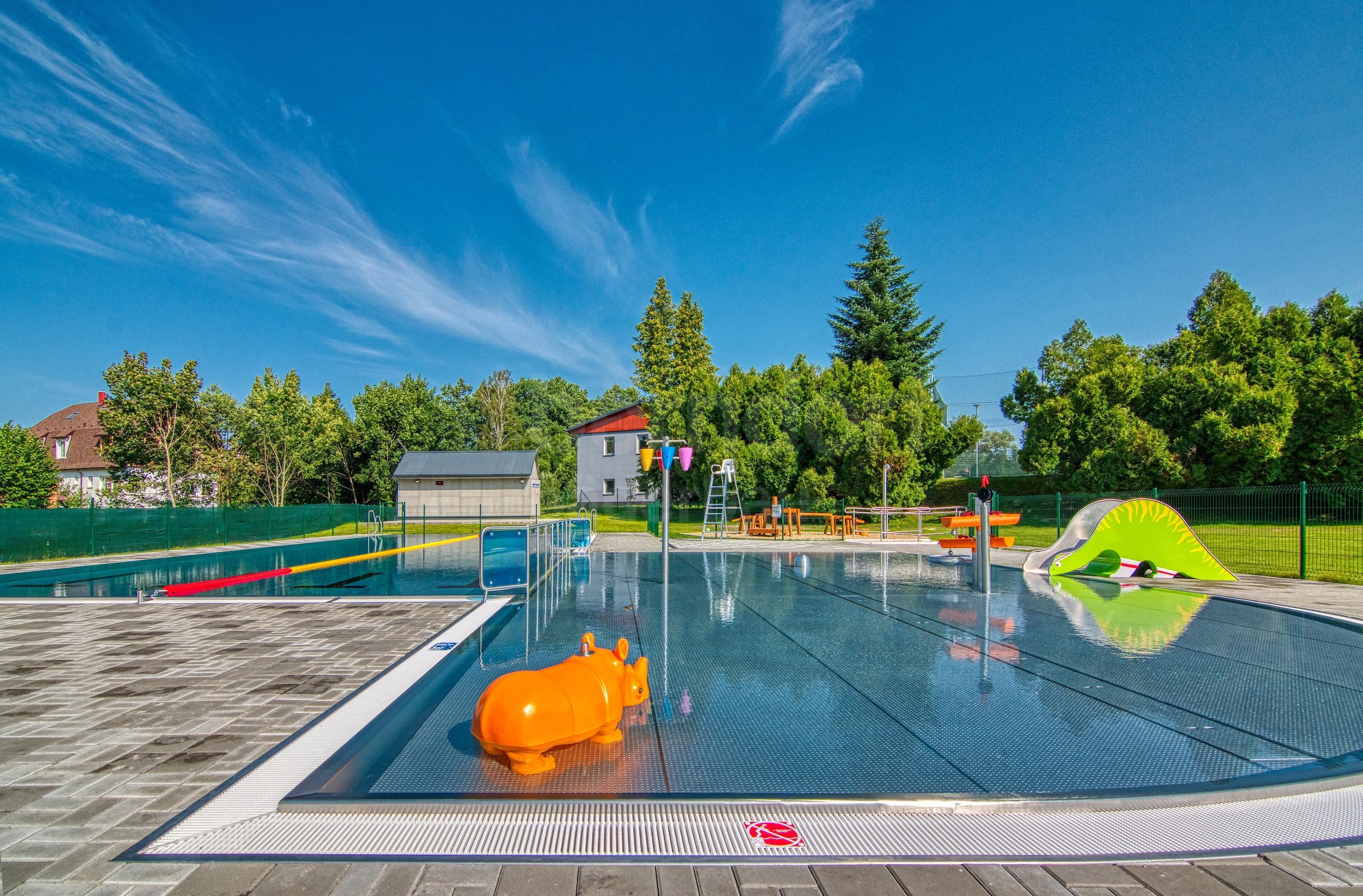 6b_Víceúčelový nerezový bazén Chrastava.jpg