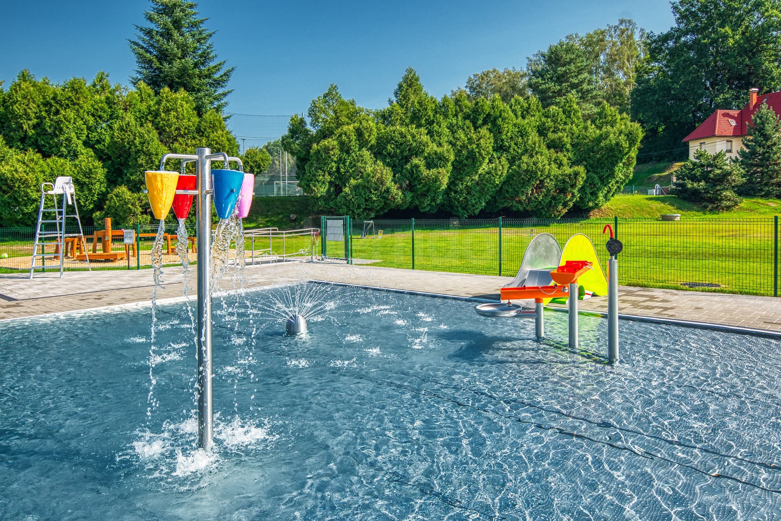 6d_Dětský nerzový bazén Chrastava.jpg
