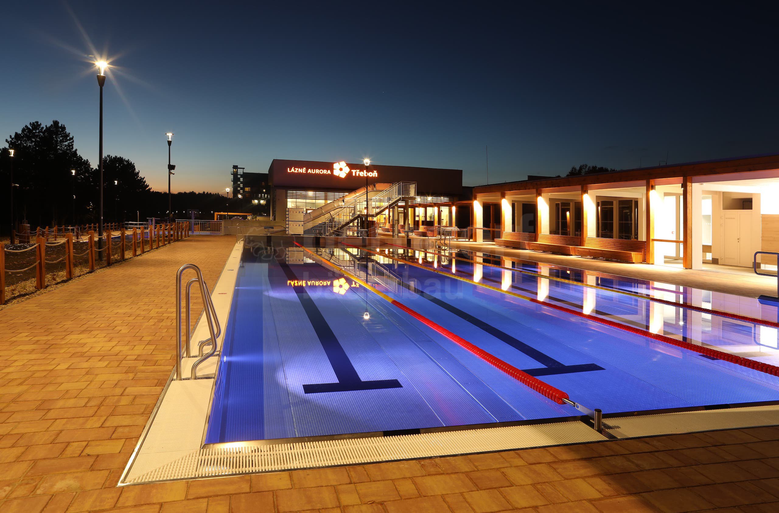 8a_Víceúčelový nerezový bazén Lázně Aurora Třeboň.JPG