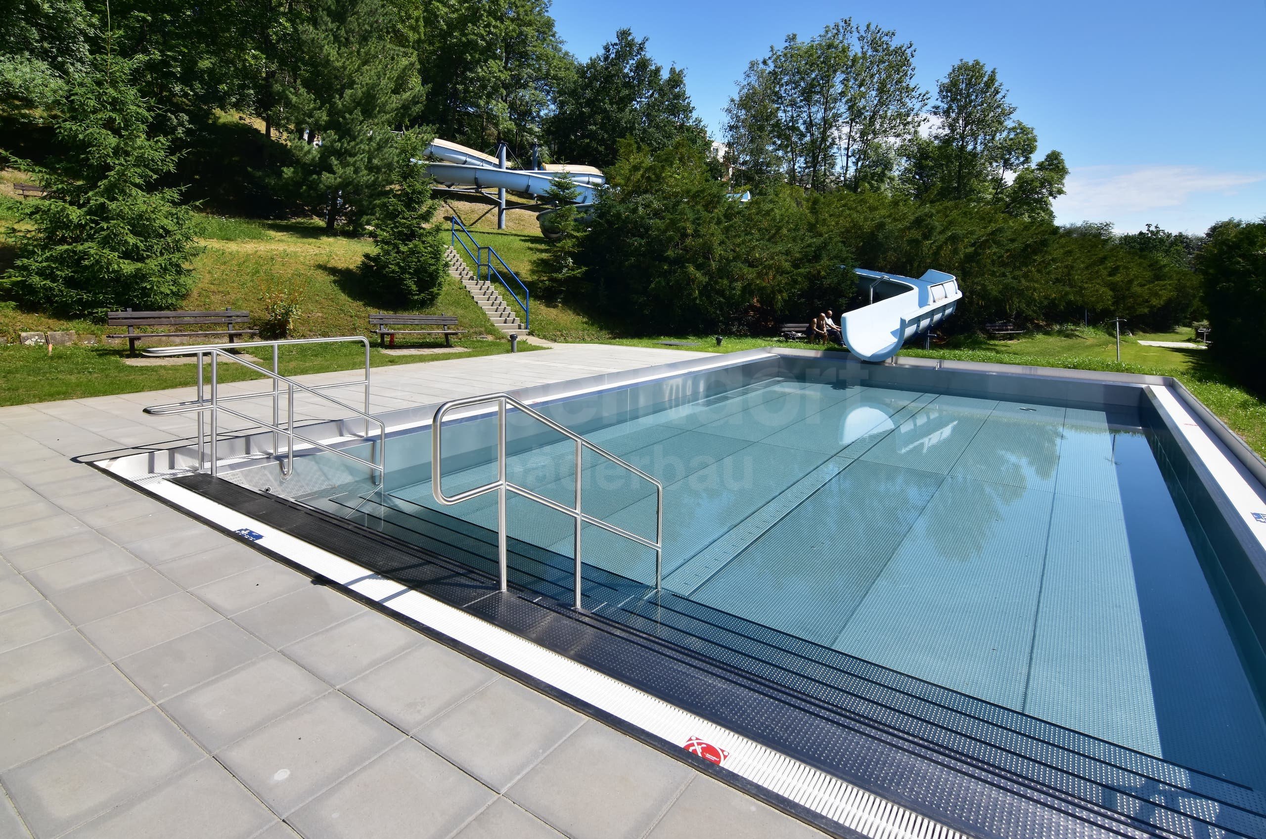 12d_Dojezdový bazén Praha Petynka.jpg