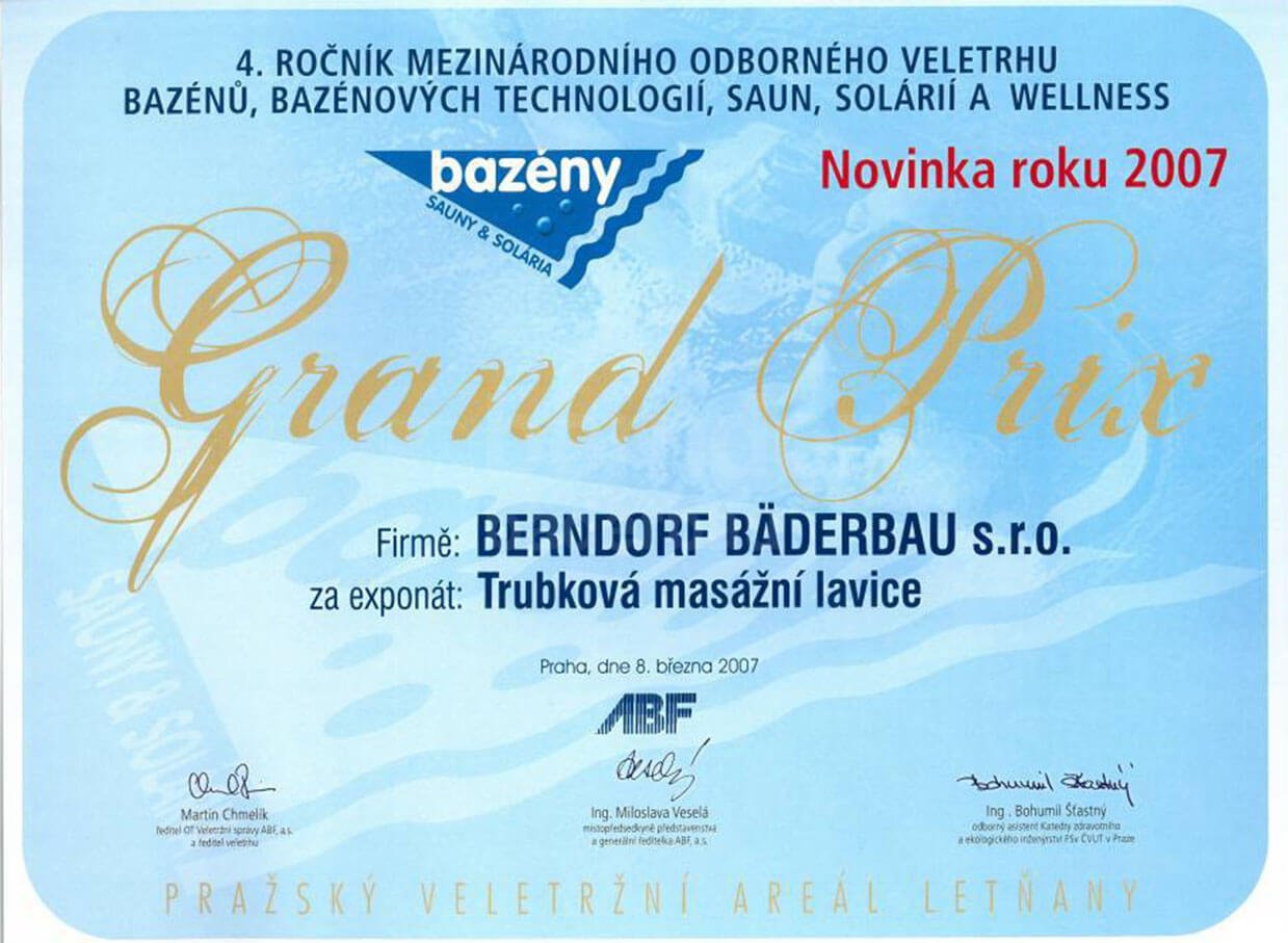 GRAND PRIX 2007 Novinka roku.jpg