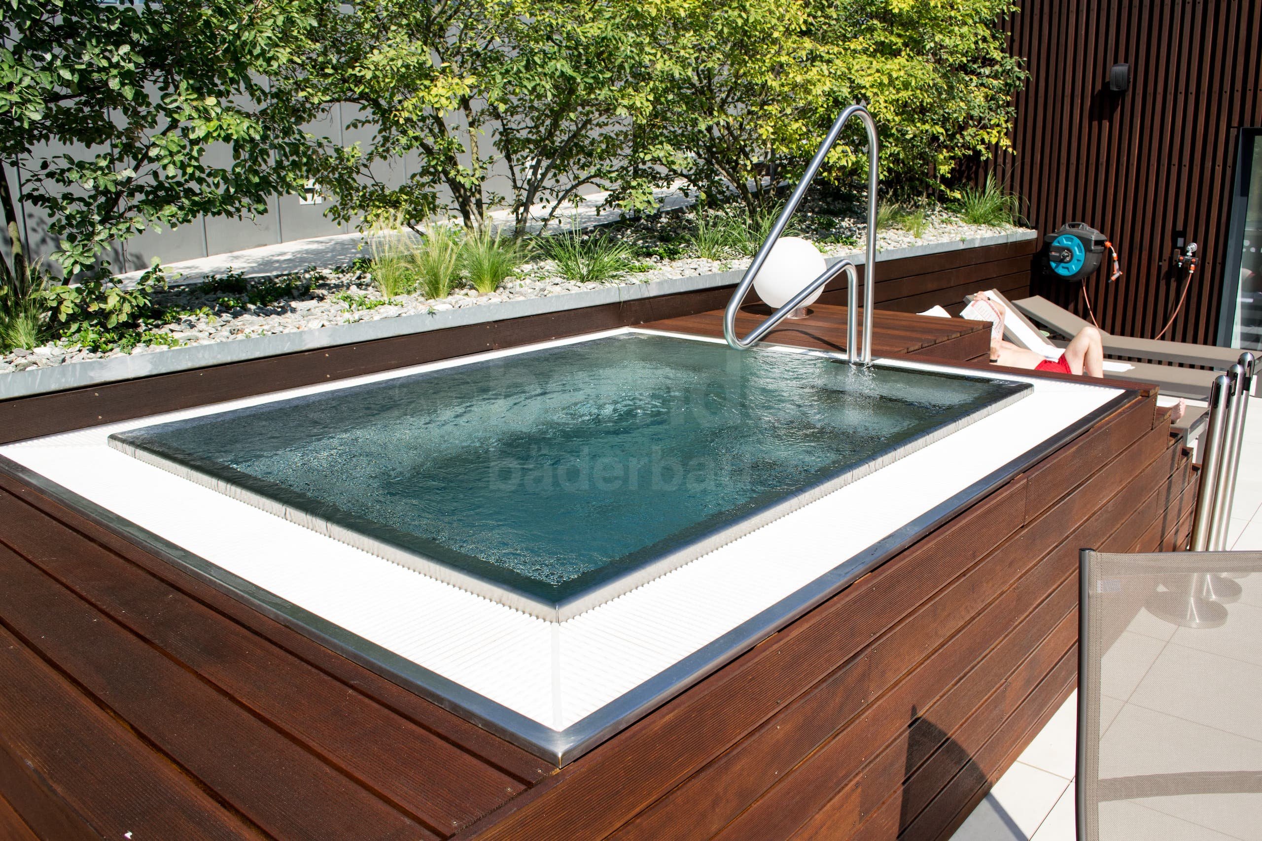 5i_Vířivý bazén venkovní Brumlovka Balance club.jpg