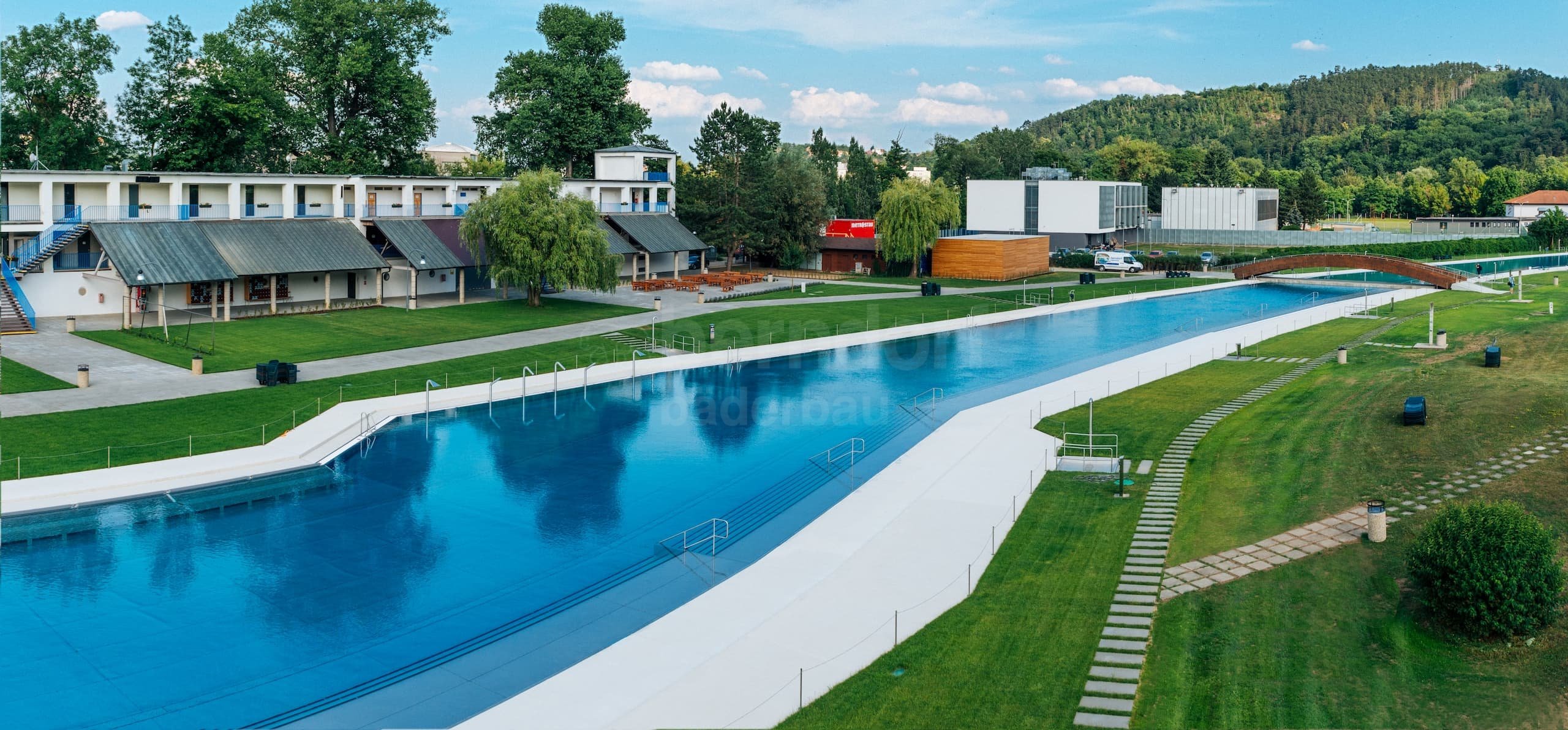 16_Veżejnā koupaliÁtō RIVIERA BRNO.jpg