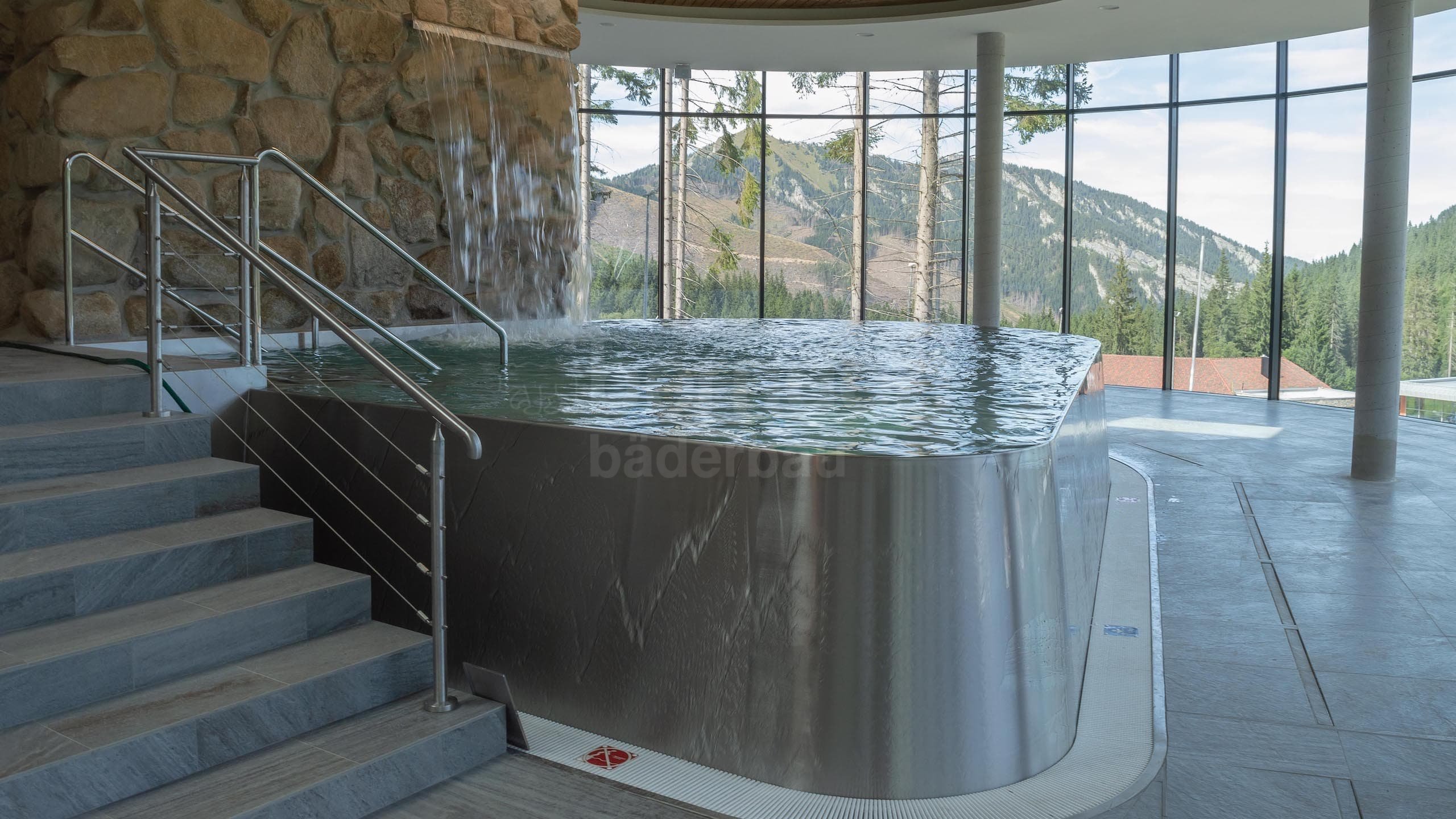 2i_JASNÁ_Hotel SNP.jpg