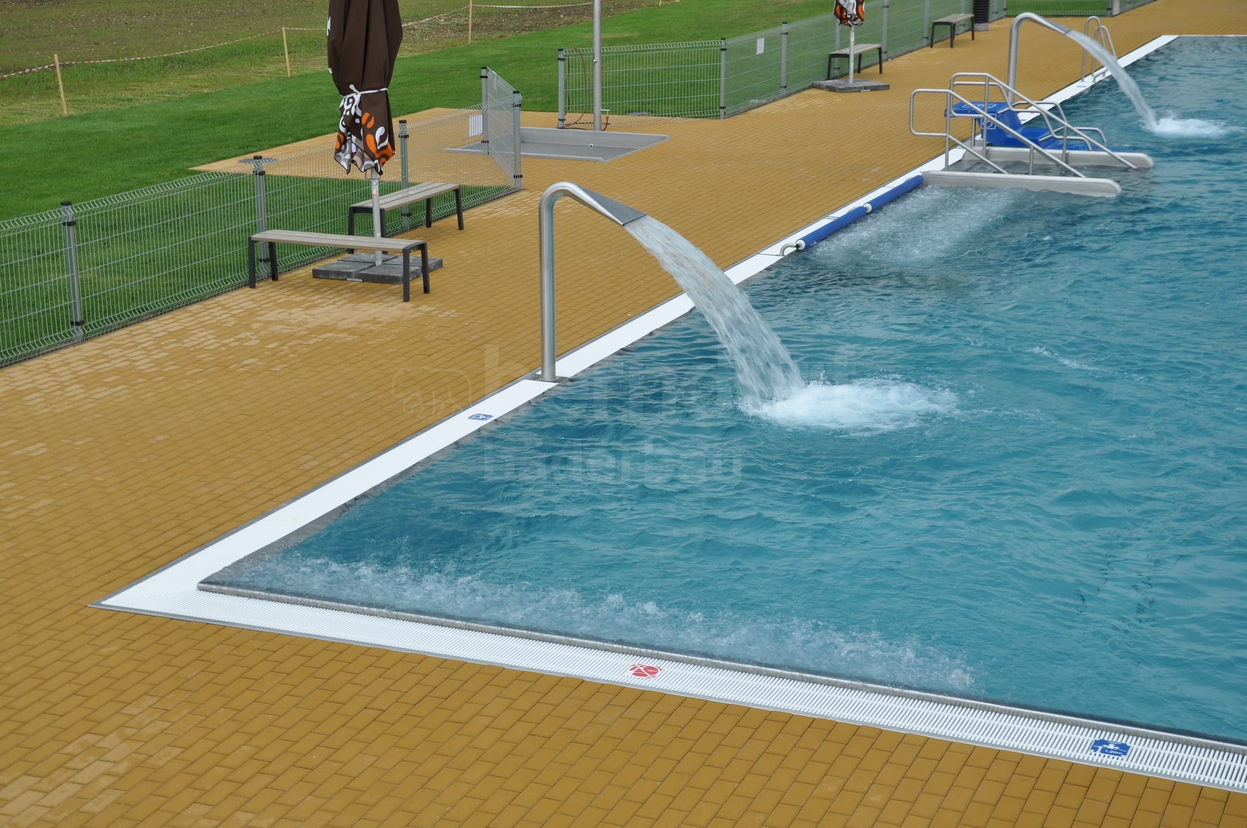 11f_NEMŠOVÁ_Veřejné koupaliště.JPG