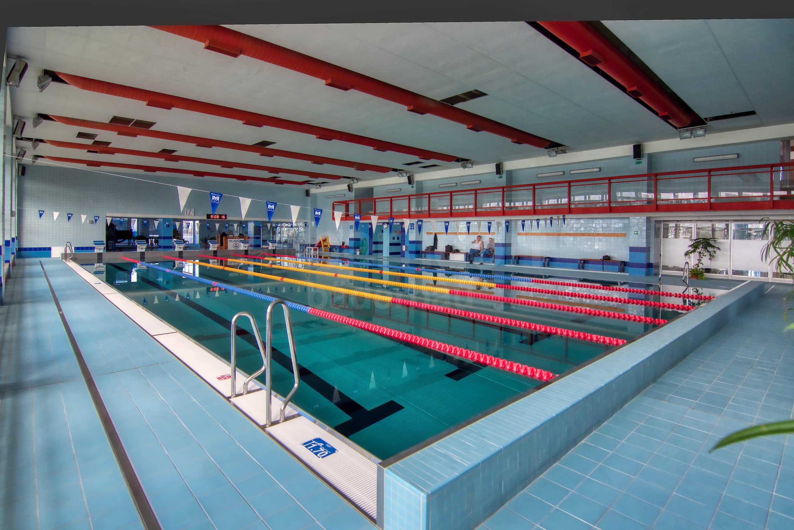4a_LEVICE_Plavecký bazén 25m.jpg