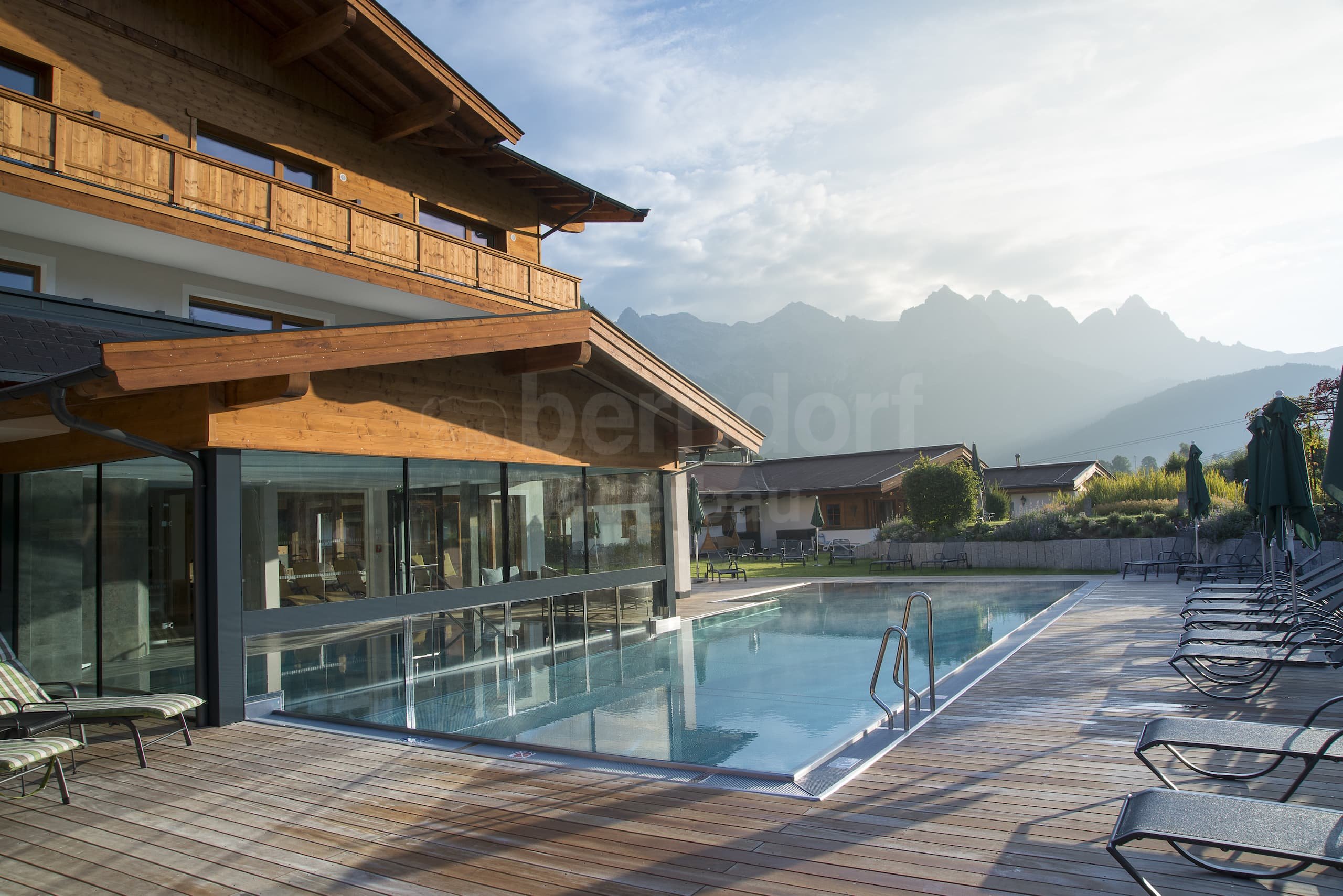 12_Hotelový výplavový bazén_Hotel Kitzspitz_St Jakob.jpg