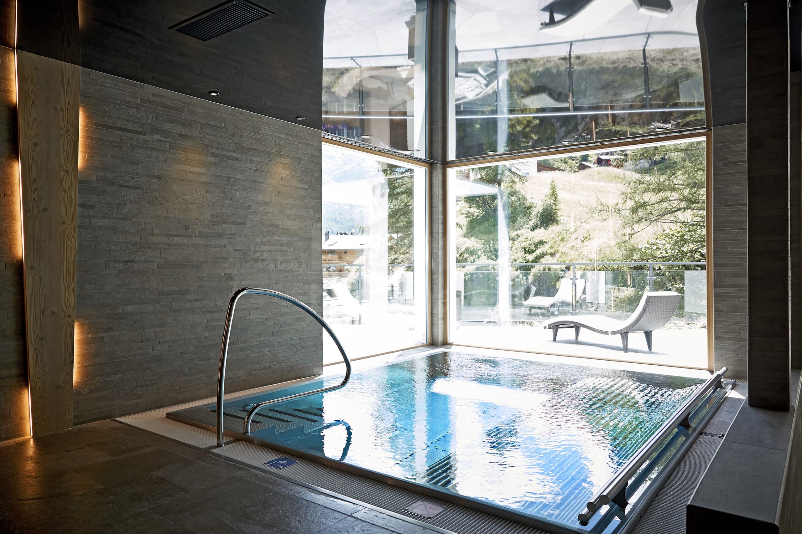 3_Hotelový vířivý bazén_Hotel_LaVue.jpg