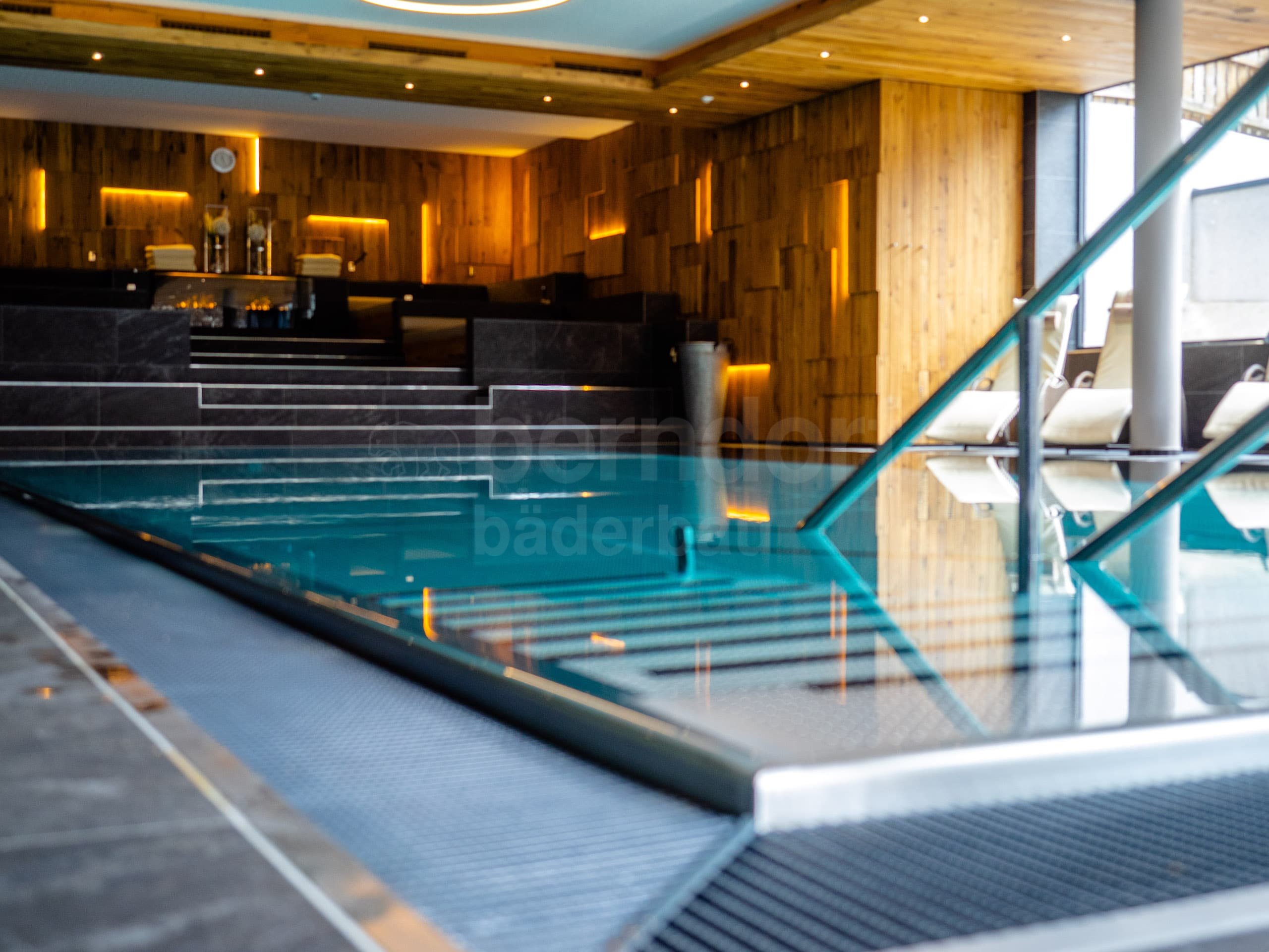 6a_Hotelový bazén_Hotel Kaprunerhof_Kaprun.jpg