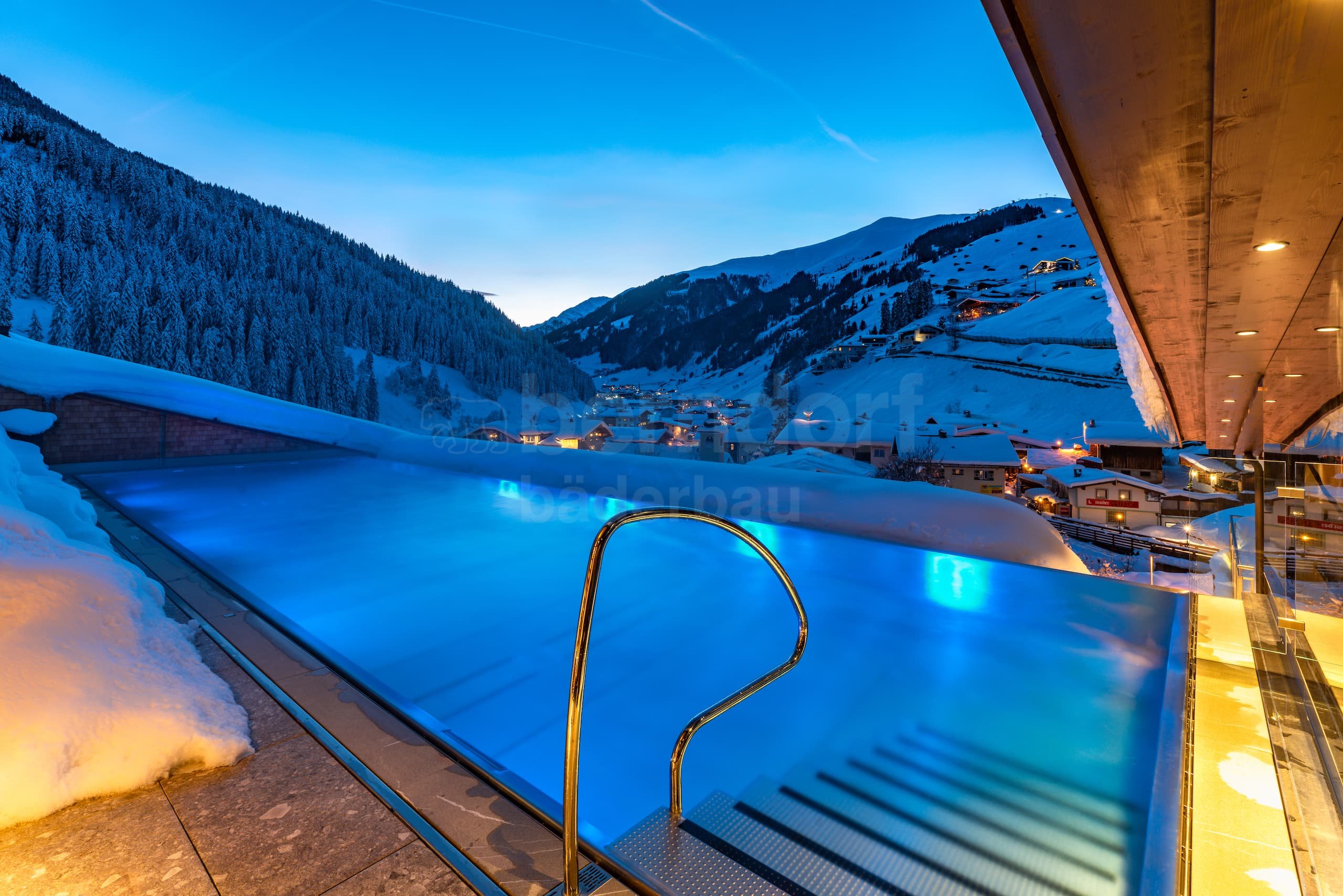 9a_Hotelový bazén_Hotel Alpin Spa Tuxerhof_TUX.jpg